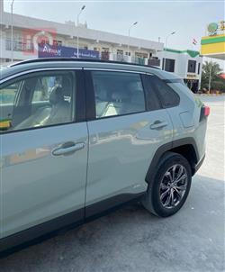 تۆیۆتا ڕاڤ 4